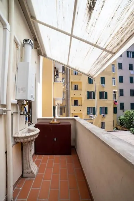 Richard & Lulu In Rome Apartment
